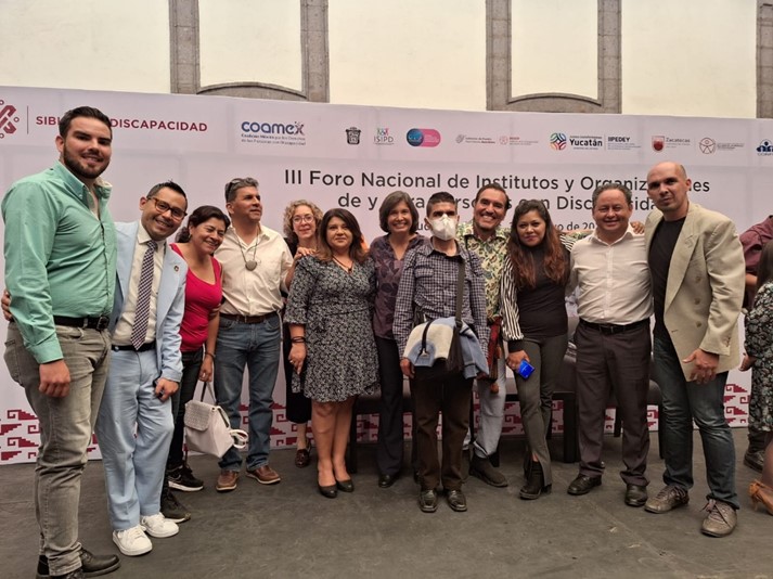 Miembros del grupo Izamal participaron en el 3 de mayo en el III Foro de Institutos y Organizaciones de y para las personas con discapacidad