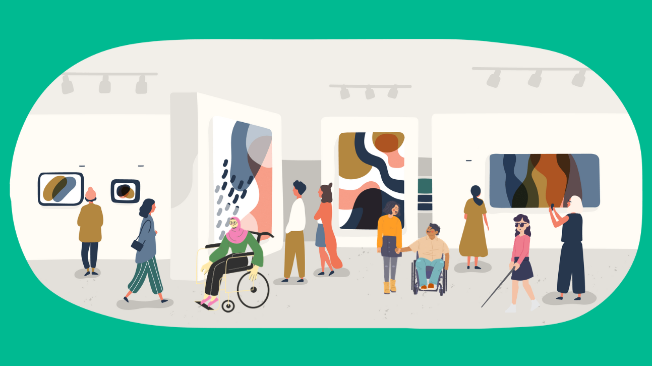 Um desenho digital de uma galeria de arte luminosa num museu onde há muitas pessoas, alguns em cadeiras de rodas ou com bengalas de mobilidade, conversam e admiram a arte.